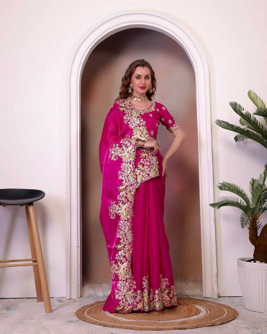 Pink Colour Hand Crafted Multi Thread Cutwork Border Designer Saree