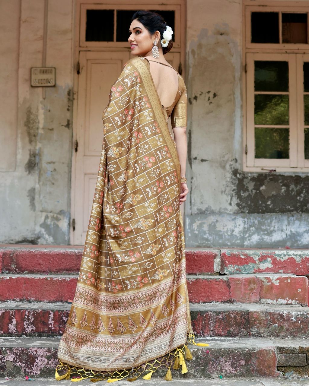Golden Pure Silk Digitally Digital Printed Party Wear Saree