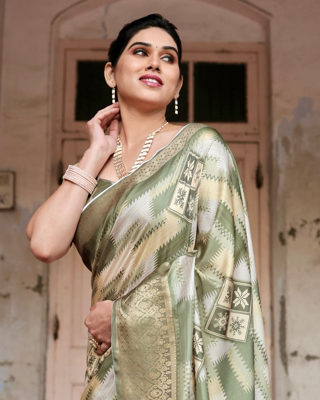 Green Digital Print Dolla Silk Party Wear Ethnic Saree With Blouse
