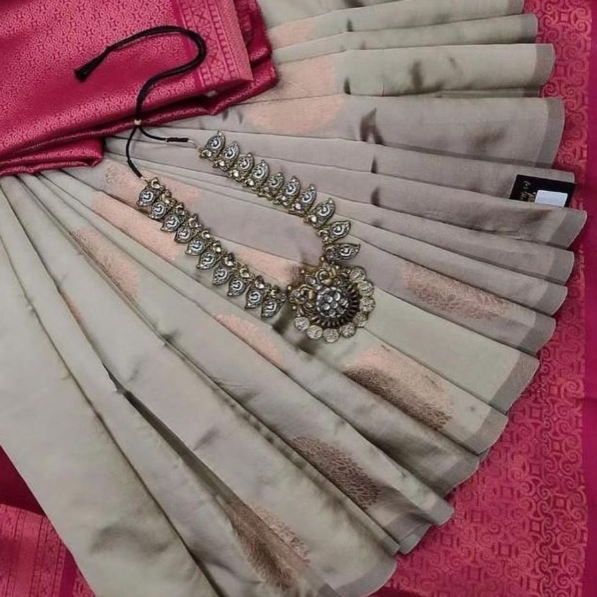 Designer banarsi handloom in kanjiavaram kubera silk concept with contrast pallu border and designer brocade blouse