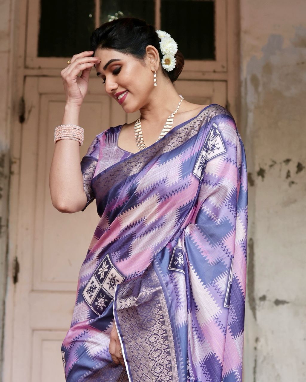 Lavender Peach Digital Print Dolla Silk Party Wear Ethnic Saree With Blouse
