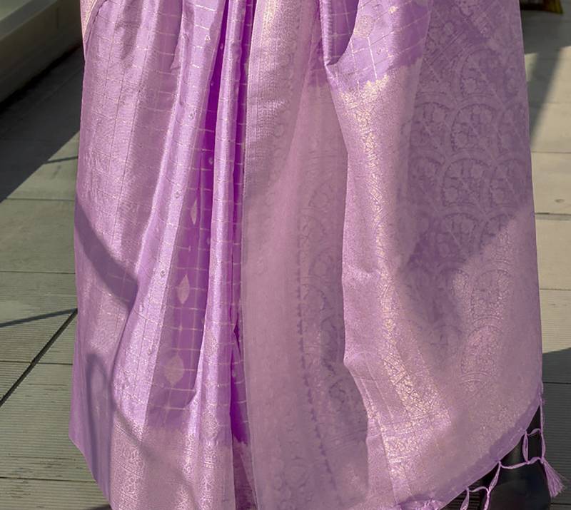 Pure Katan Silk Checks Handloom Weaving Saree (Lavender)