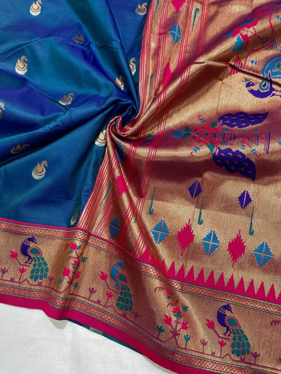 Paithni Silk Zari Woven Saree With Blouse For Women