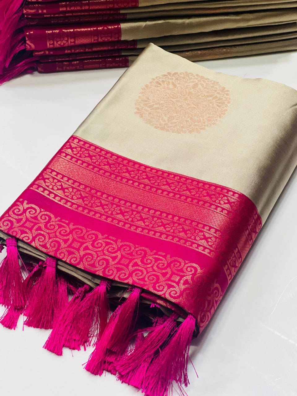 Designer banarsi handloom in kanjiavaram kubera silk concept with contrast pallu border and designer brocade blouse