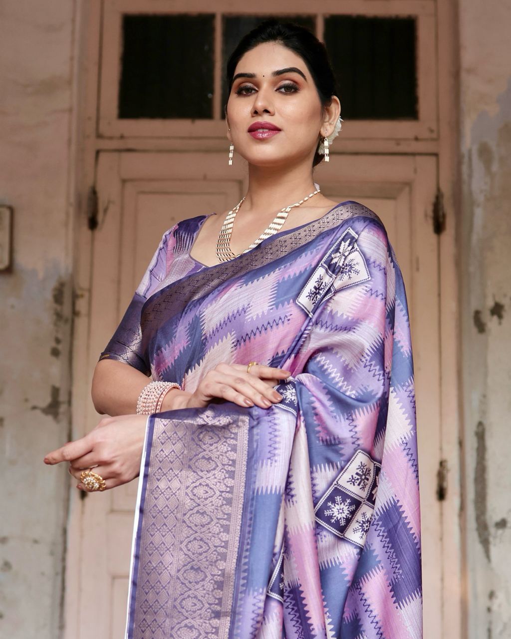 Lavender Peach Digital Print Dolla Silk Party Wear Ethnic Saree With Blouse