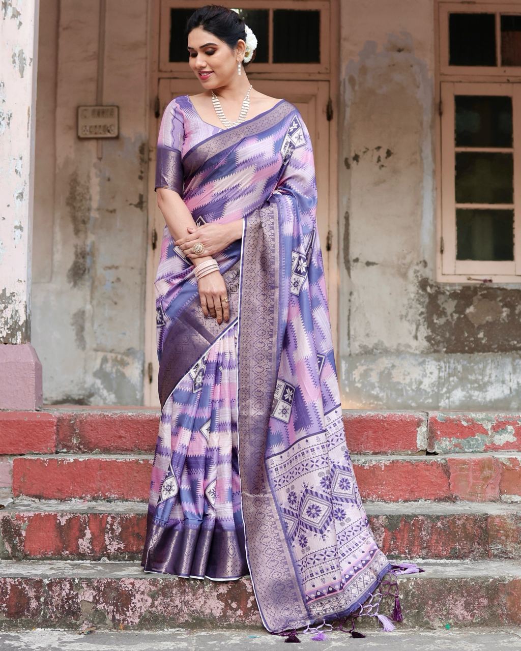 Lavender Peach Digital Print Dolla Silk Party Wear Ethnic Saree With Blouse