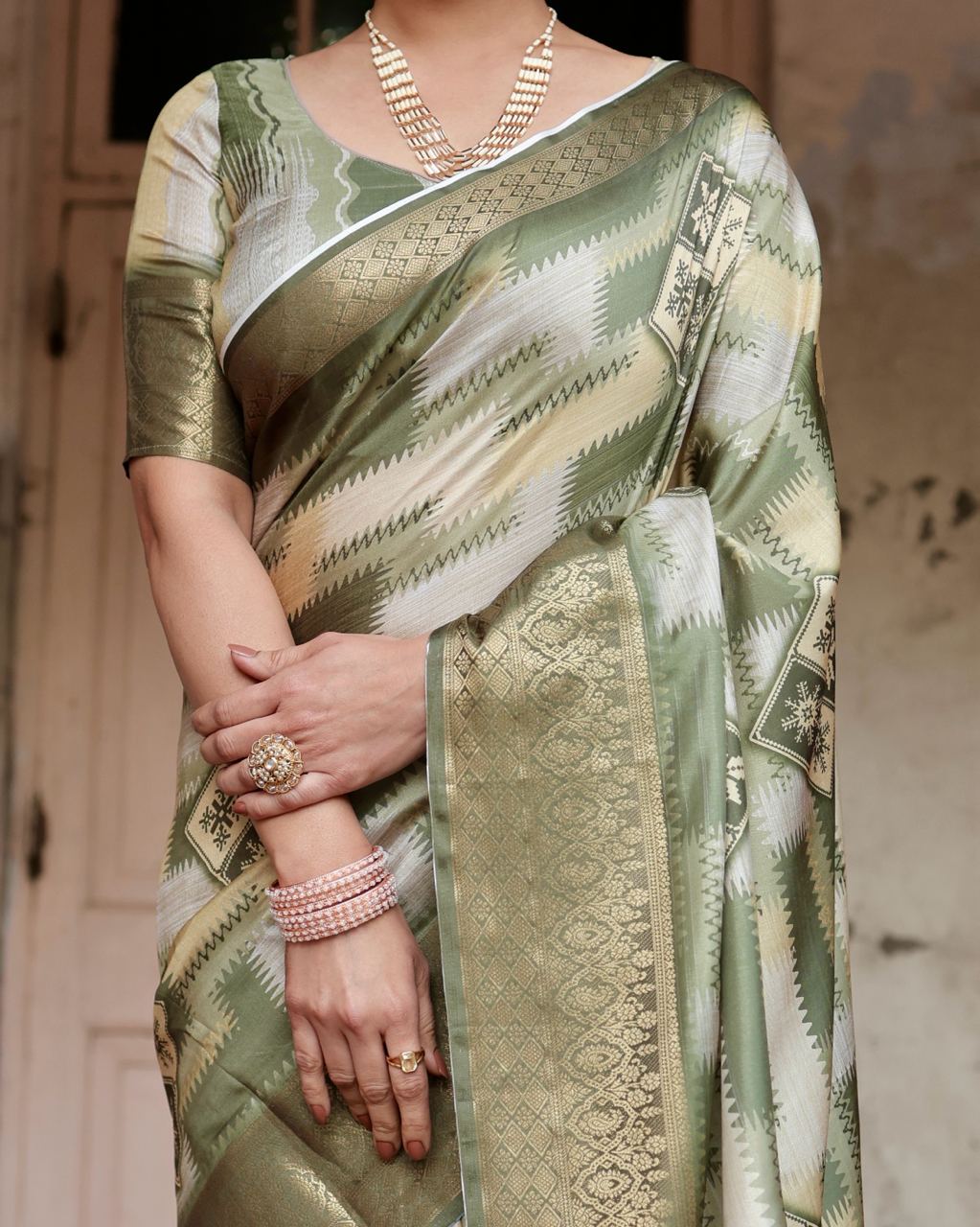 Green Digital Print Dolla Silk Party Wear Ethnic Saree With Blouse