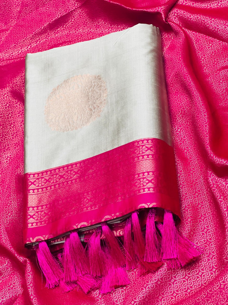 Designer banarsi handloom in kanjiavaram kubera silk concept with contrast pallu border and designer brocade blouse