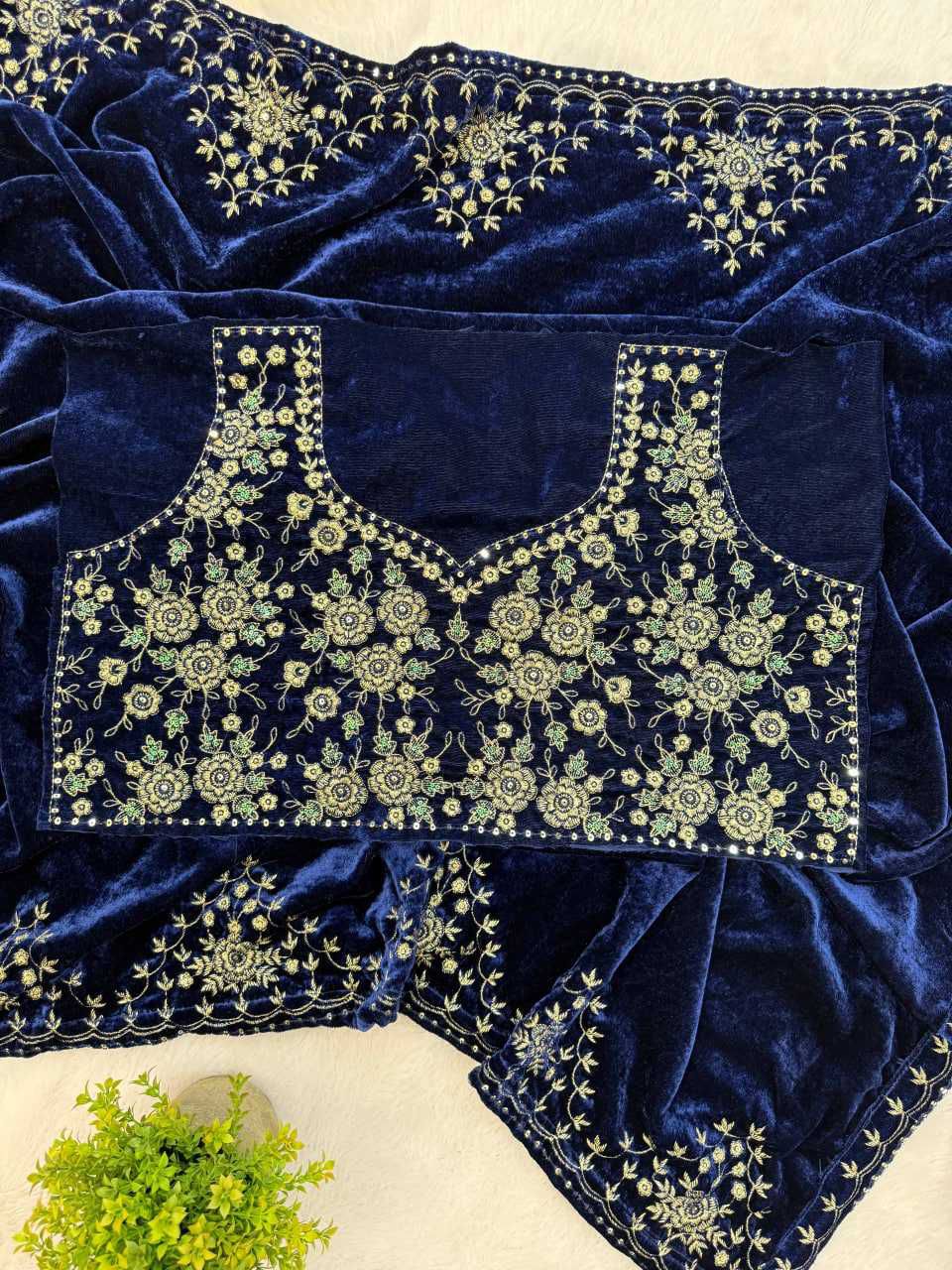 Pure 9000 Velvet Saree with Embroidered Border and Unstitched Velvet Blouse