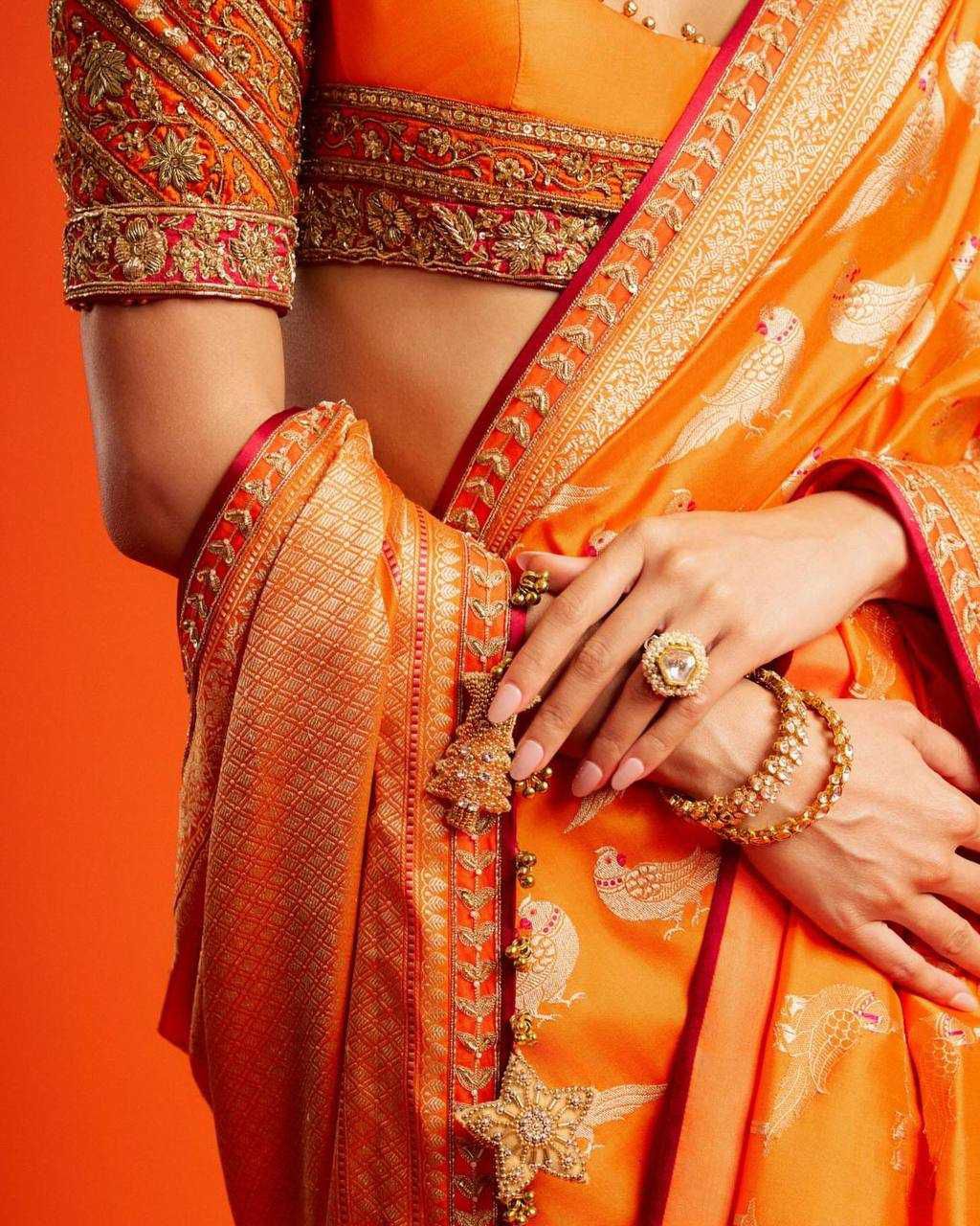 Premium Soft Silk Weaving Saree with Matching Border Blouse