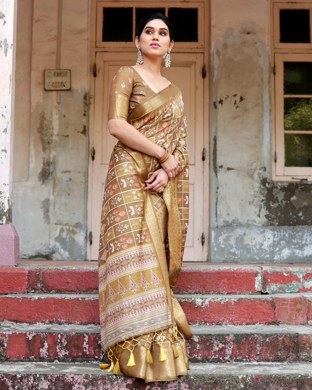 Golden Pure Silk Digitally Digital Printed Party Wear Saree