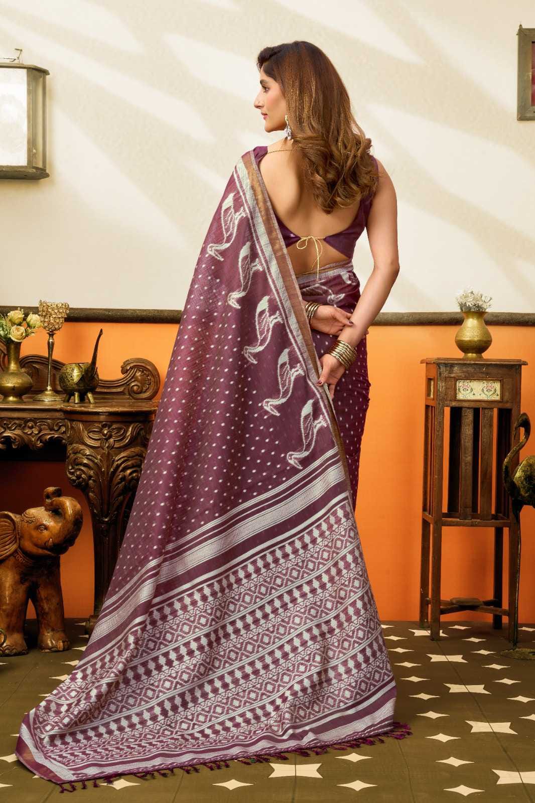 Cotton Saree with Traditional Jhallar & Jacquard Weaving