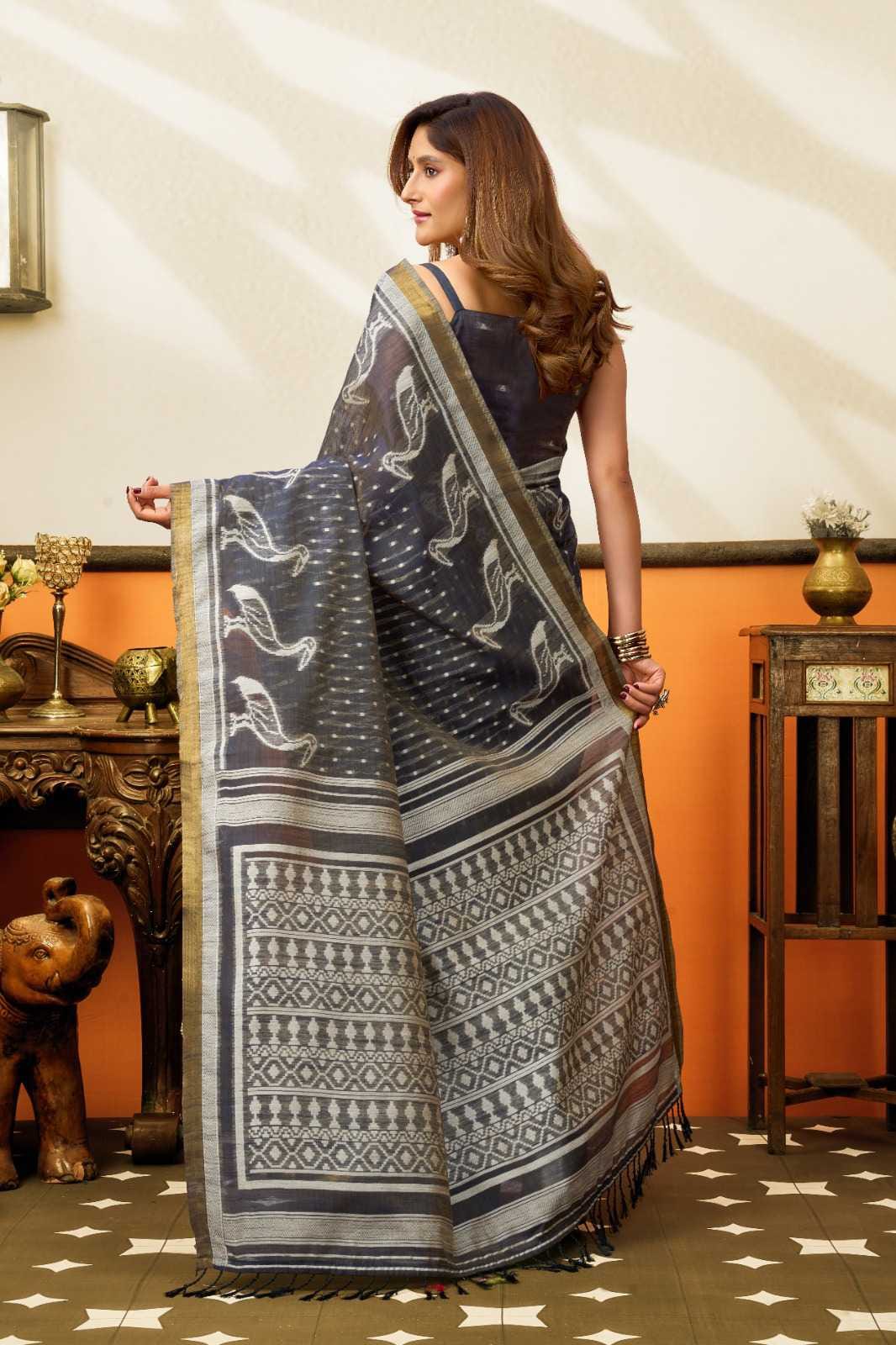 Cotton Saree with Traditional Jhallar & Jacquard Weaving