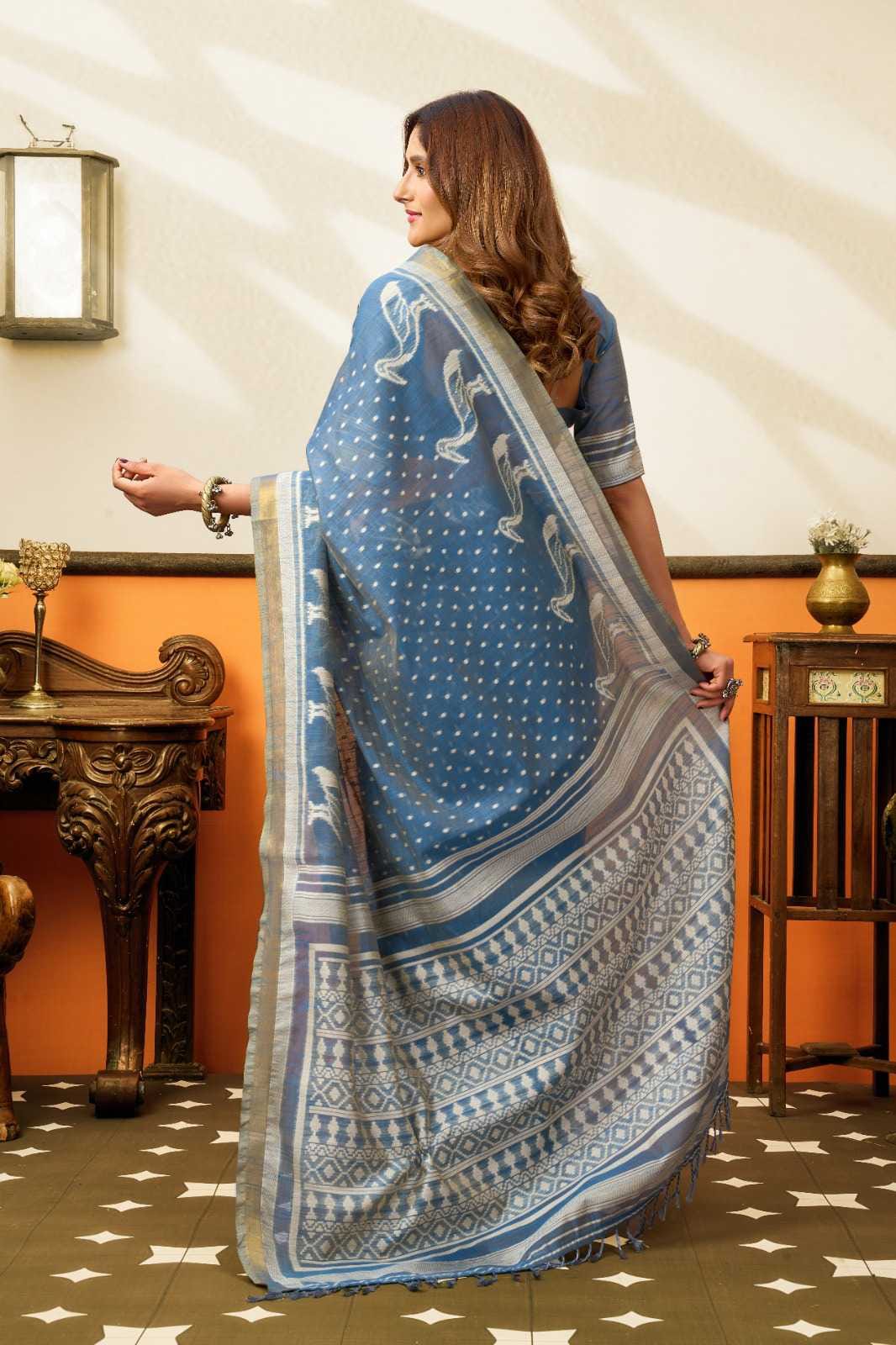 Cotton Saree with Traditional Jhallar & Jacquard Weaving