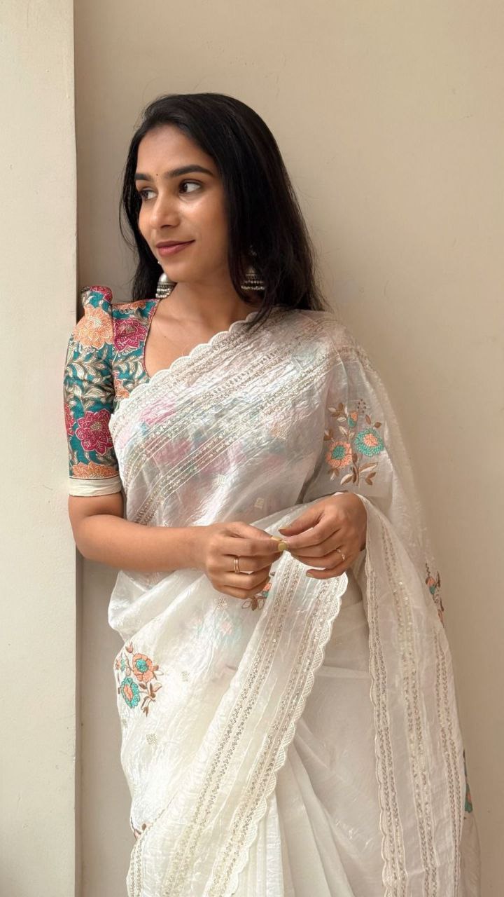 Premium Crush Organza Saree with Sequins Weave & Scallop Border