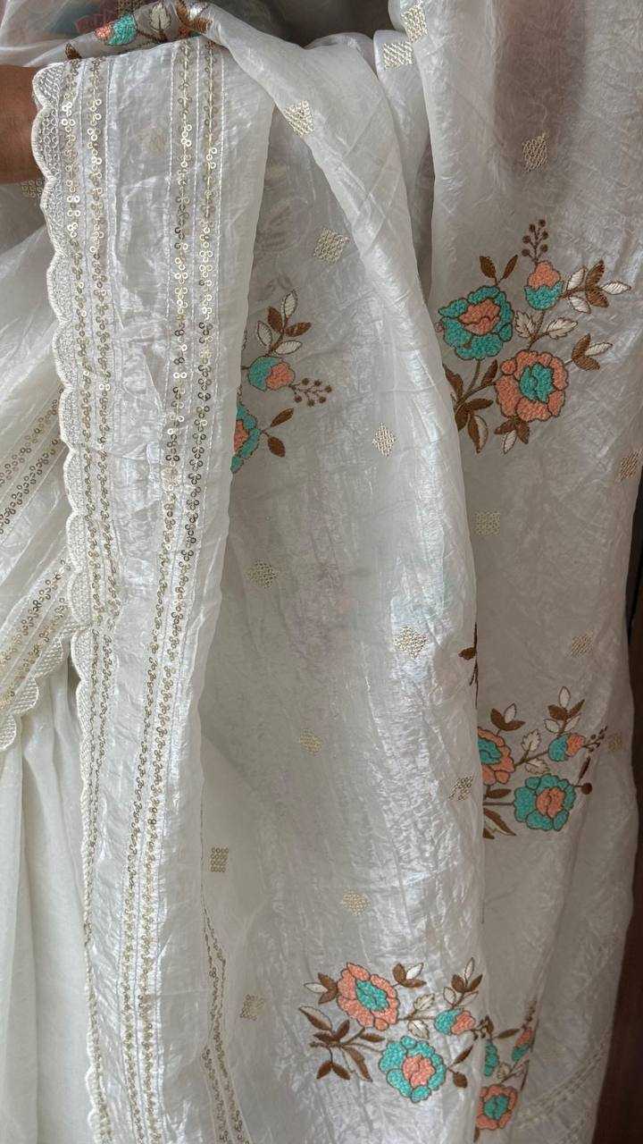 Premium Crush Organza Saree with Sequins Weave & Scallop Border